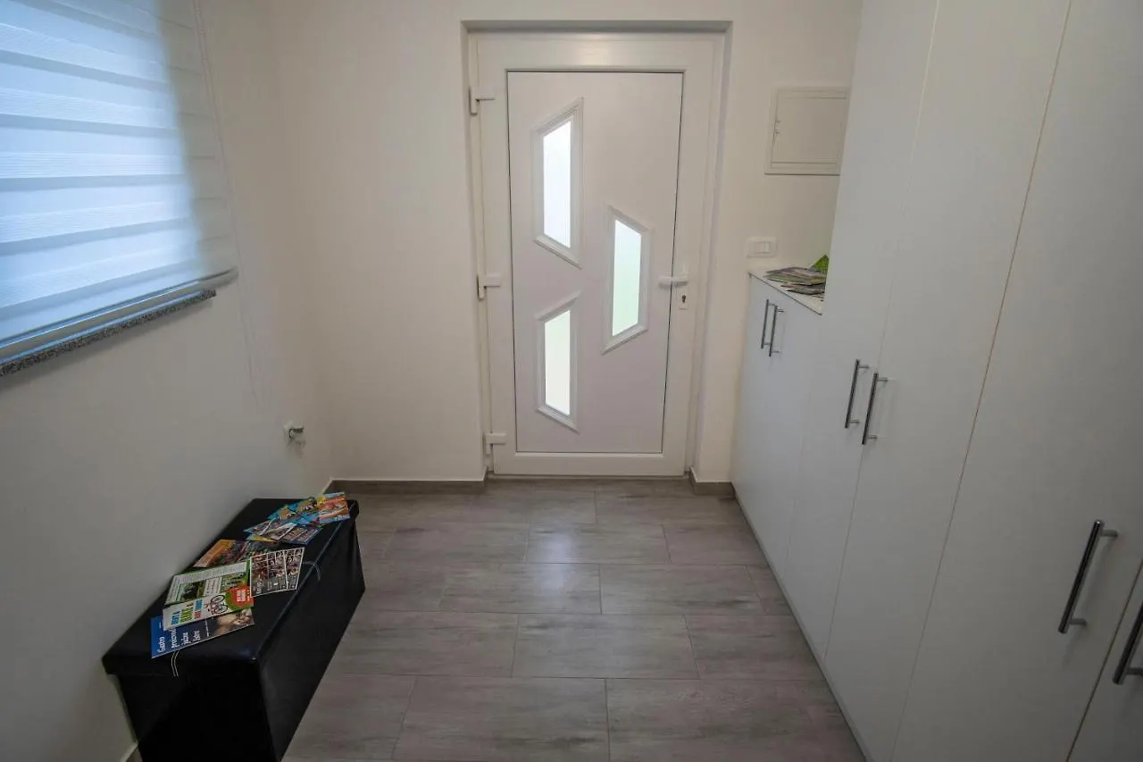 Villa Kuca Za Odmor Lilly Pula