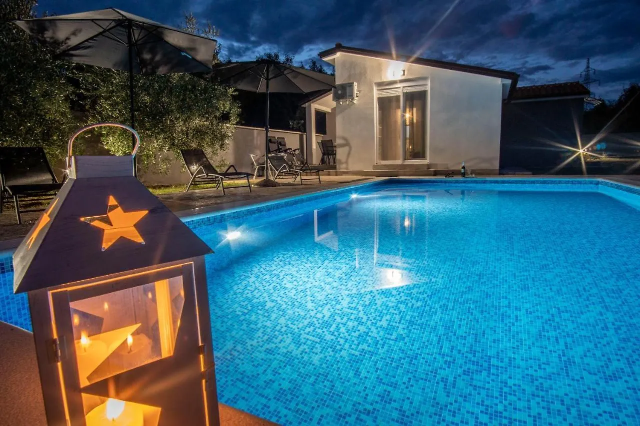 Villa Kuca Za Odmor Lilly Pula