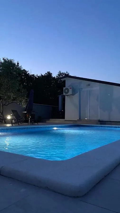 Villa Kuca Za Odmor Lilly Pula Kroatien
